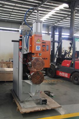 نیمه اتوماتیک Cnc جوشکاری مقاومت قوطی می تواند دایره ای طرف بخیه جوش ماشین