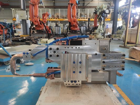 مقاومت آٹو بدن جوشکاری Cnc اتوماتیک نوع X از ربات نقطه جوشکاری اسلحه نوع C